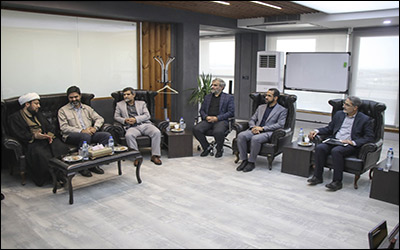 نشست مشترک مدیرعامل منطقه ویژه اقتصادی پتروشیمی و مدیرکل بنادر و‌ دریانوردی خوزستان